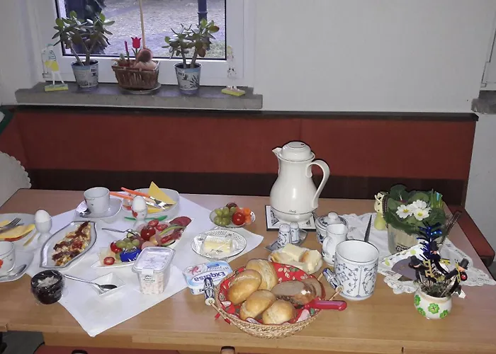 Zum Bauernhof Mit Gæstehus